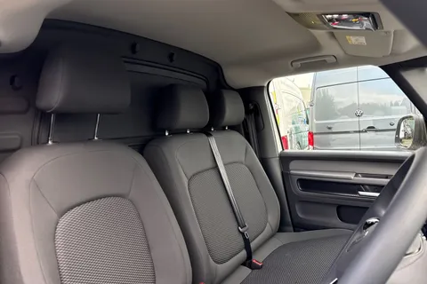 CX75KHD Volkswagen Id. Buzz Cargo Pro 79kWh Commerce Panel Van 5dr Electric Auto (286 ps) Thumbnail #24