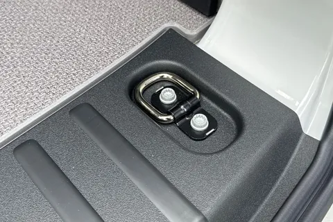 CX75KHD Volkswagen Id. Buzz Cargo Pro 79kWh Commerce Panel Van 5dr Electric Auto (286 ps) Thumbnail #25