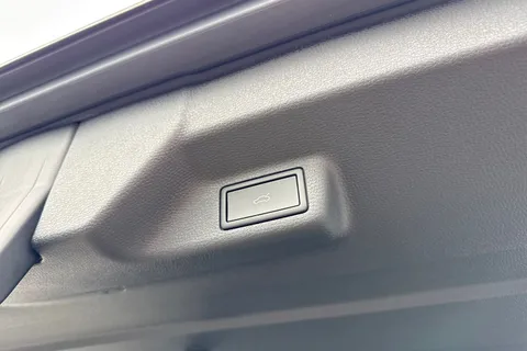 CX75KFO Volkswagen ID. Buzz Pro 86kWh GTX MPV 5dr Electric Auto 4Motion (LWB, 7Seat) (340 ps) Thumbnail #29