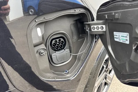 CX75KFO Volkswagen ID. Buzz Pro 86kWh GTX MPV 5dr Electric Auto 4Motion (LWB, 7Seat) (340 ps) Thumbnail #30