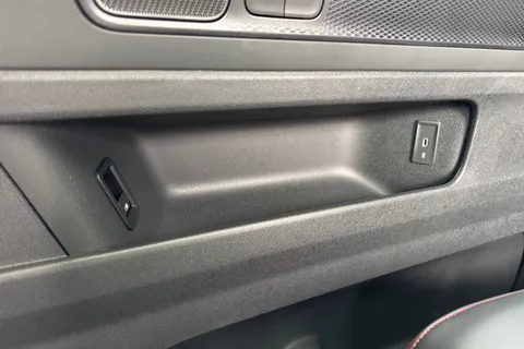 CX75KFO Volkswagen ID. Buzz Pro 86kWh GTX MPV 5dr Electric Auto 4Motion (LWB, 7Seat) (340 ps) Thumbnail #43