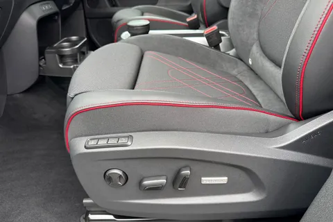 CX75KFO Volkswagen ID. Buzz Pro 86kWh GTX MPV 5dr Electric Auto 4Motion (LWB, 7Seat) (340 ps) Thumbnail #48