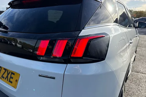 8 of 64 for PEUGEOT 3008 1.2 PureTech GT Line 5dr