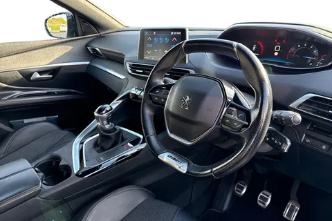 14 of 64 for PEUGEOT 3008 1.2 PureTech GT Line 5dr