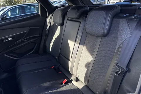19 of 64 for PEUGEOT 3008 1.2 PureTech GT Line 5dr