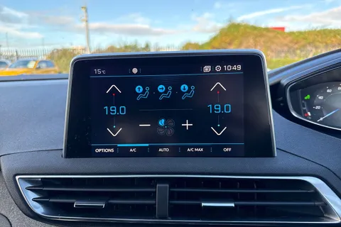 22 of 64 for PEUGEOT 3008 1.2 PureTech GT Line 5dr