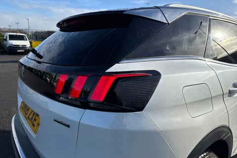 32 of 64 for PEUGEOT 3008 1.2 PureTech GT Line 5dr