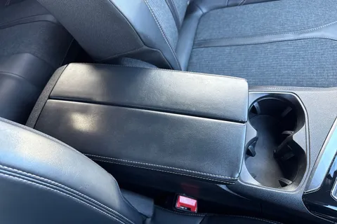 56 of 64 for PEUGEOT 3008 1.2 PureTech GT Line 5dr