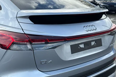  Audi Q4 e-tron 45 S line Sportback Auto 5dr 82kWh Thumbnail #16