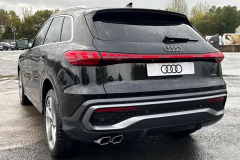  Audi Q5 2.0 TDI S line S Tronic quattro Euro 6 (s/s) 5dr Thumbnail #8