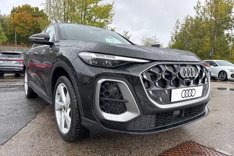  Audi Q5 2.0 TDI S line S Tronic quattro Euro 6 (s/s) 5dr Thumbnail #9