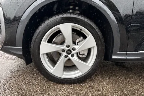  Audi Q5 2.0 TDI S line S Tronic quattro Euro 6 (s/s) 5dr Thumbnail #11