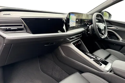  Audi Q5 2.0 TDI S line S Tronic quattro Euro 6 (s/s) 5dr Thumbnail #15