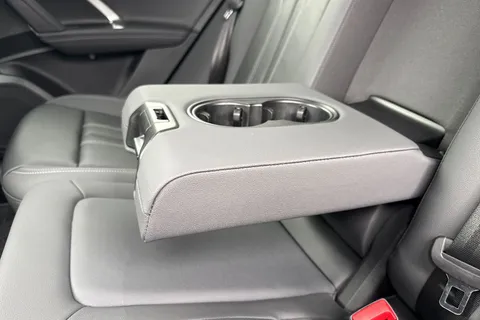  Audi Q5 2.0 TDI S line S Tronic quattro Euro 6 (s/s) 5dr Thumbnail #27