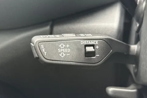  Audi Q5 2.0 TDI S line S Tronic quattro Euro 6 (s/s) 5dr Thumbnail #31