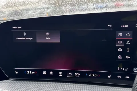  Audi Q5 2.0 TDI S line S Tronic quattro Euro 6 (s/s) 5dr Thumbnail #35