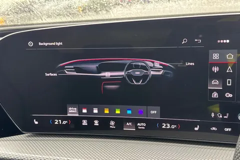  Audi Q5 2.0 TDI S line S Tronic quattro Euro 6 (s/s) 5dr Thumbnail #38