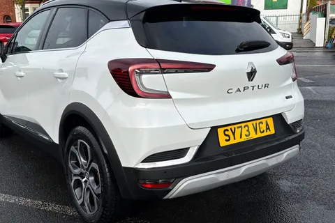 SY73VCA Renault Captur 1.6 E-TECH techno Auto Euro 6 (s/s) 5dr Thumbnail #9