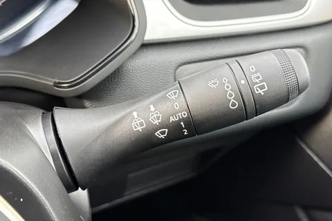 SY73VCA Renault Captur 1.6 E-TECH techno Auto Euro 6 (s/s) 5dr Thumbnail #40