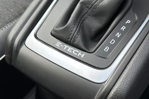 SY73VCA Renault Captur 1.6 E-TECH techno Auto Euro 6 (s/s) 5dr Thumbnail #46