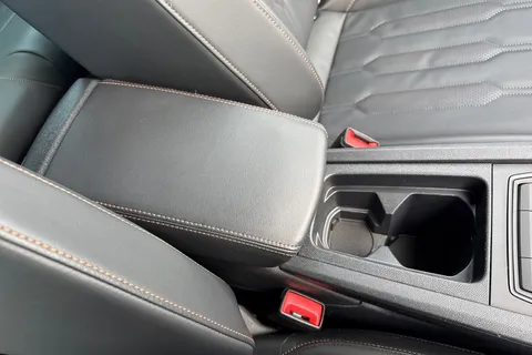 59 of 67 for CUPRA Formentor 1.4 eHybrid 12.8kWh V2 DSG Euro 6 (s/s) 5dr