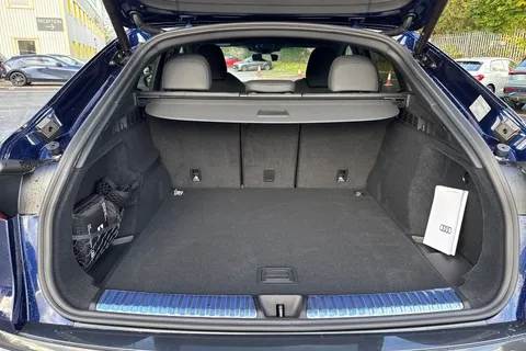  Audi Q5 2.0 TFSI S line Sportback S Tronic quattro Euro 6 (s/s) 5dr Thumbnail #7