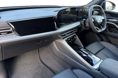  Audi Q5 2.0 TFSI S line Sportback S Tronic quattro Euro 6 (s/s) 5dr Thumbnail #15