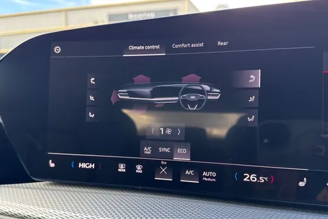  Audi Q5 2.0 TFSI S line Sportback S Tronic quattro Euro 6 (s/s) 5dr Thumbnail #22