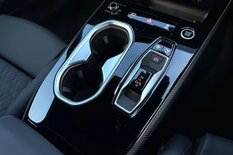  Audi A6 Saloon 2.0 TDI Edition 1 S Tronic quattro Euro 6 (s/s) 4dr Thumbnail #23