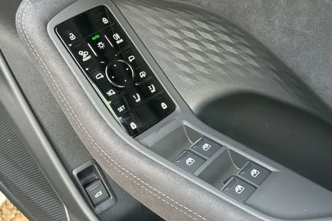  Audi A6 Saloon 2.0 TDI Edition 1 S Tronic quattro Euro 6 (s/s) 4dr Thumbnail #28