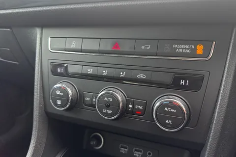 19 of 55 for SEAT ATECA 1.4 EcoTSI SE Technology 5dr