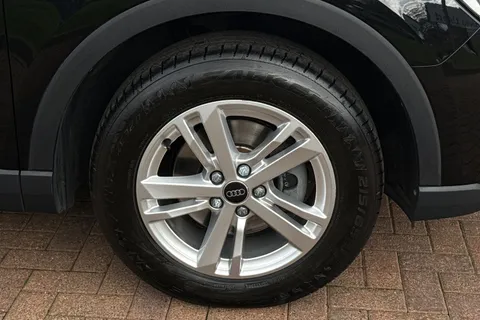 BD72ESV Audi Q3 Technik 35 TFSI 150 PS S tronic Thumbnail #10