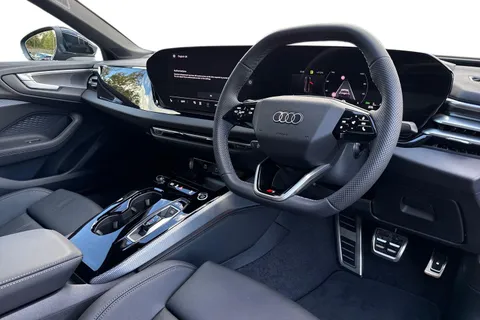 13 of 48 for Audi A5 2.0 TFSI S line Saloon S Tronic Euro 6 (s/s) 5dr