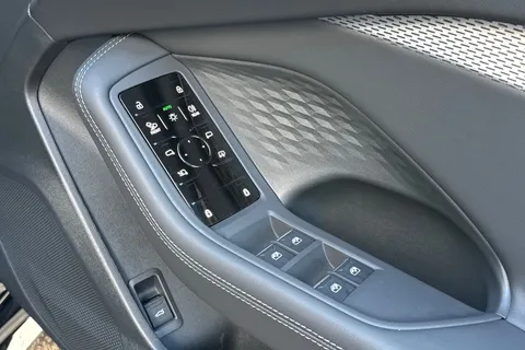 27 of 48 for Audi A5 2.0 TFSI S line Saloon S Tronic Euro 6 (s/s) 5dr