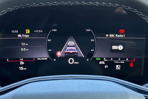 34 of 48 for Audi A5 2.0 TFSI S line Saloon S Tronic Euro 6 (s/s) 5dr