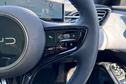  BYD SEAL 82.5kWh Design Auto 4dr Thumbnail #40