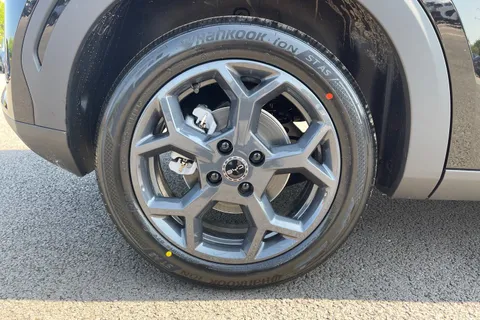  BYD Dolphin Surf 43.2kWh Comfort Auto 5dr Thumbnail #22