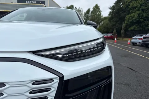  Audi Q6 E-Tron 100kWh Performance Edition 1 Auto 5dr Thumbnail #25