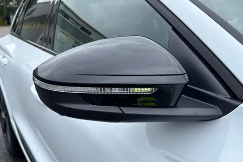  Audi Q6 E-Tron 100kWh Performance Edition 1 Auto 5dr Thumbnail #32