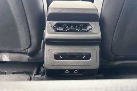  Audi Q6 E-Tron 100kWh Performance Edition 1 Auto 5dr Thumbnail #46