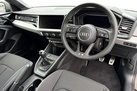  Audi A1 1.0 TFSI 30 S line Sportback Euro 6 (s/s) 5dr Thumbnail #14