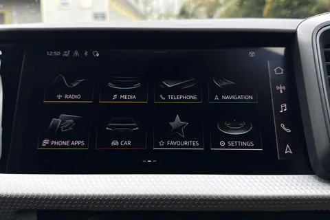  Audi A1 1.0 TFSI 30 S line Sportback Euro 6 (s/s) 5dr Thumbnail #17