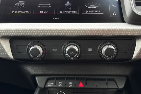  Audi A1 1.0 TFSI 30 S line Sportback Euro 6 (s/s) 5dr Thumbnail #22