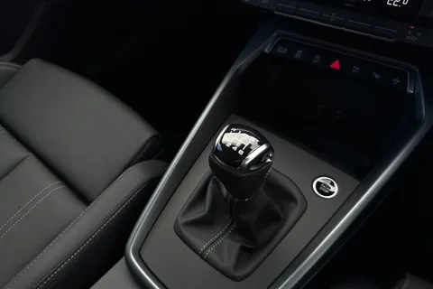  Audi A3 1.5 TFSI 35 S line Sportback Euro 6 (s/s) 5dr Thumbnail #23