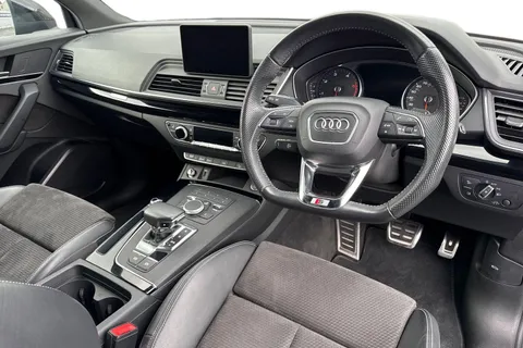 14 of 55 for AUDI Q5 40 TDI Quattro Black Edition 5dr S Tronic