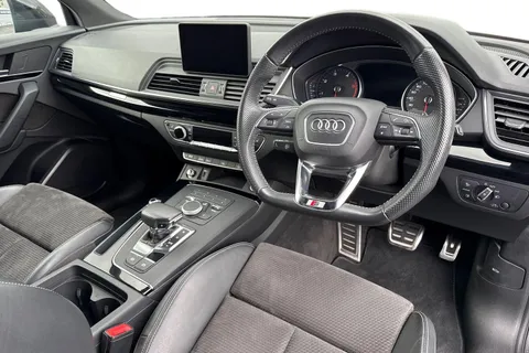 18 of 55 for AUDI Q5 40 TDI Quattro Black Edition 5dr S Tronic