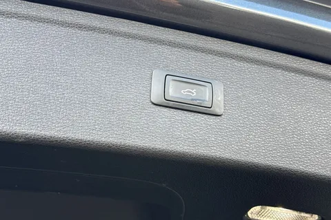 30 of 55 for AUDI Q5 40 TDI Quattro Black Edition 5dr S Tronic