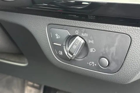 36 of 55 for AUDI Q5 40 TDI Quattro Black Edition 5dr S Tronic