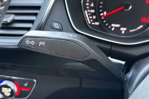 44 of 55 for AUDI Q5 40 TDI Quattro Black Edition 5dr S Tronic