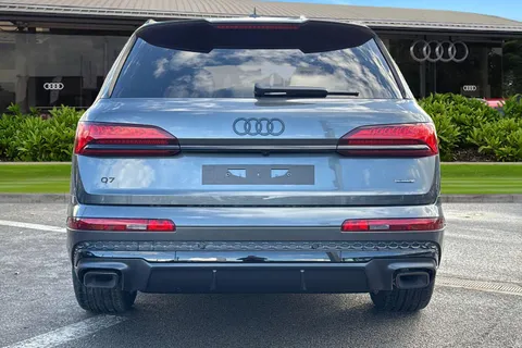  Audi Q7 3.0 TDI V6 50 Black Edition Tiptronic quattro Euro 6 (s/s) 5dr Thumbnail #5